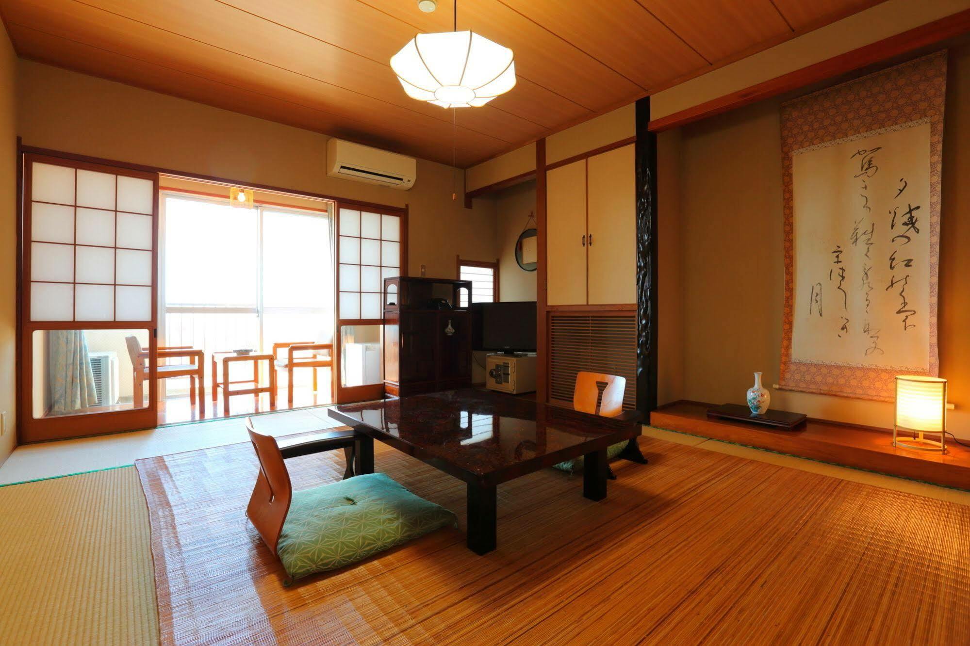 Fukutokuya Ryokan Unzen Bagian luar foto